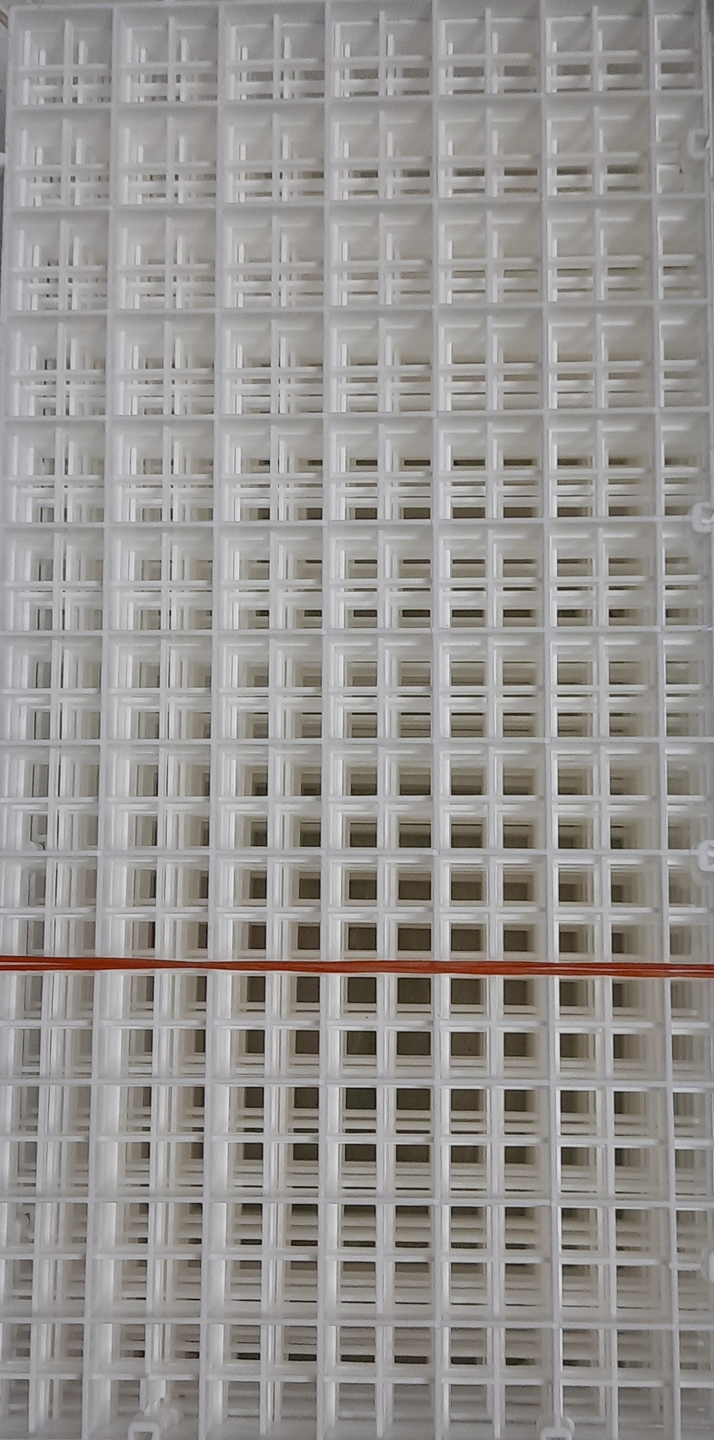 Fish Tank Plastic Grid Divider (Plastic Grid Imported) / Egg Crate Tra –  RAJ FISH AQUARIUM
